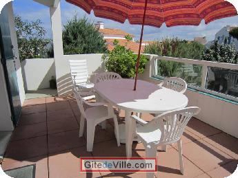 Self Catering Vacation Rental Chateau_d_Olonne 2