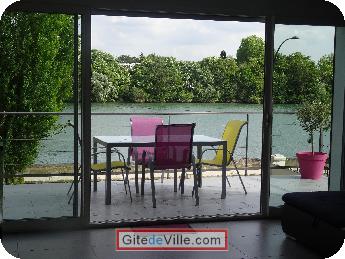 Self Catering Vacation Rental Villeneuve_le_Roi 6