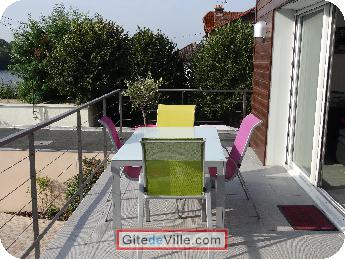 Self Catering Vacation Rental Villeneuve_le_Roi 2