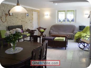 Self Catering Vacation Rental Creysse 2