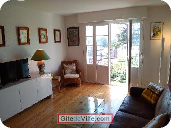 Self Catering Vacation Rental Pau 4