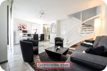 Self Catering Vacation Rental Vannes 9
