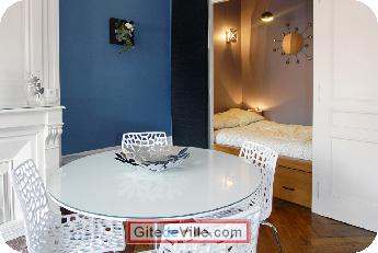 Self Catering Vacation Rental Lyon 2