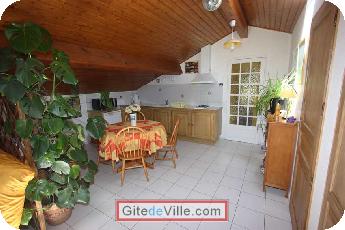 Self Catering Vacation Rental Pessac 4