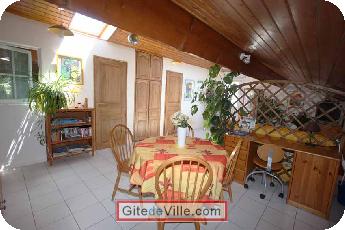 Self Catering Vacation Rental Pessac 2