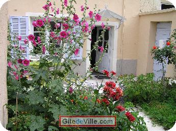 Self Catering Vacation Rental Lyon 4