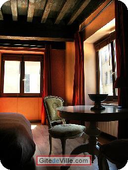 Self Catering Vacation Rental Lyon 4