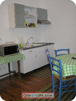 Self Catering Vacation Rental Lyon 9